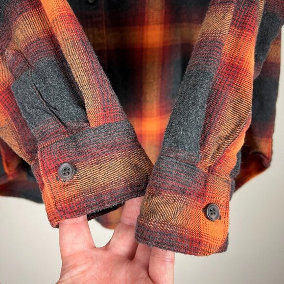 Old Navy Swiftie Boyfriend Plaid Flannel Shirt Large Tall Evermore Country‎ Barn - Picture 5 of 10
